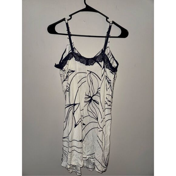 Soma Cool Nights Lace Trim Sleep Chemise Dress- Size Medium - Picture 2 of 4